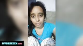 Indian girl making her own pissing video for lover