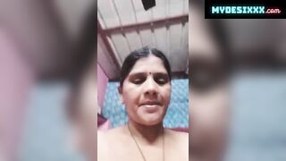 Mature bhabhi showing ass and hairy pussy