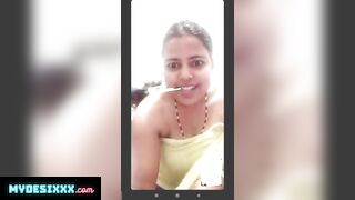 Sexy married bhabhi making nude video for lover