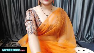 Bhabhi in yellow saree strip chat public show