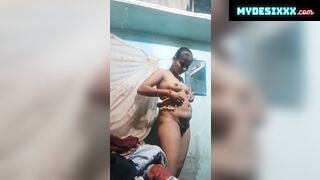 Sexy village bhabhi record her cloths changing video for her lover