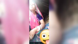 Village bhabhi showing her pussy to lover while cooking