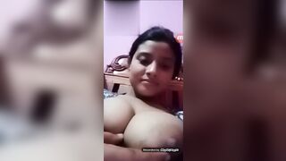 Young bhabhi showing her huge mellows