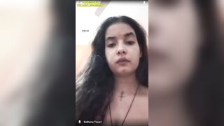 Sexy ladki nai banai apni nude selfie video