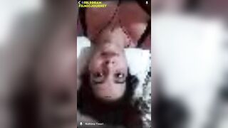 Sexy ladki nai banai apni nude selfie video