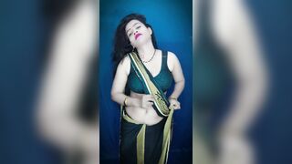 Sexy model try her new blouse and saree