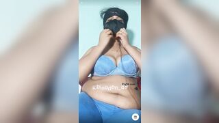 Sexy bhabhi doing hard masturbation on live cam