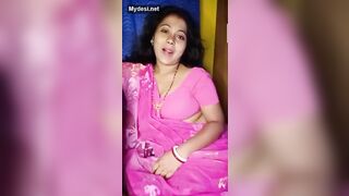 Desi tiktok aunty showing big boobs