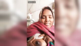 Desi village aunty sexy boobs