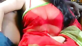 Saree wali big boobs bhabhi nai hilaayi pati ka kala lund