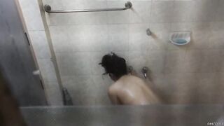 Guy secretly record her sexy neighbor girl bathing video