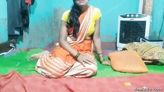 Big boob bhabhi enjoying sex session with lover