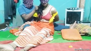 Big boob bhabhi enjoying sex session with lover