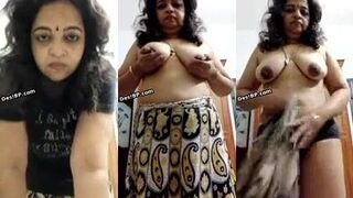 Tamil kerala mallu aunty stripping and fingering