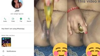 Indian hot aunty showing her pussy