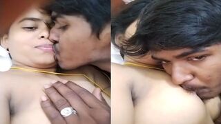 Indian teen lover ka boobs sucking video